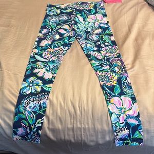 Lilly Pulitzer Leggings like XS girls Size 14 High Tide Navy She’s got Sol NWT